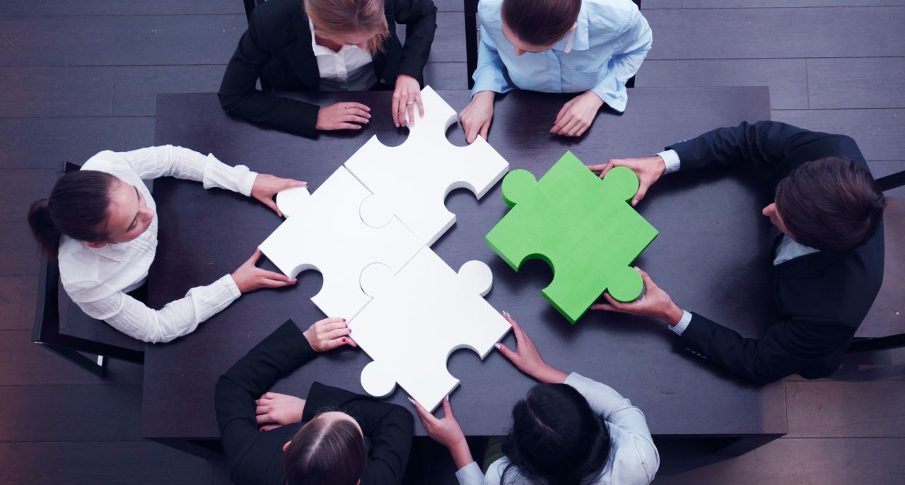 ILwBTNeLUtuPXWOAcd5iN0VRYNHKtjcw1661973102 5 Reasons Corporate Team Building Should Be Done Off-Site