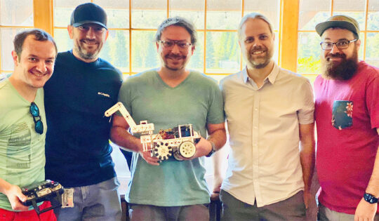 Netflix 1280 Netflix Robot Team-Building